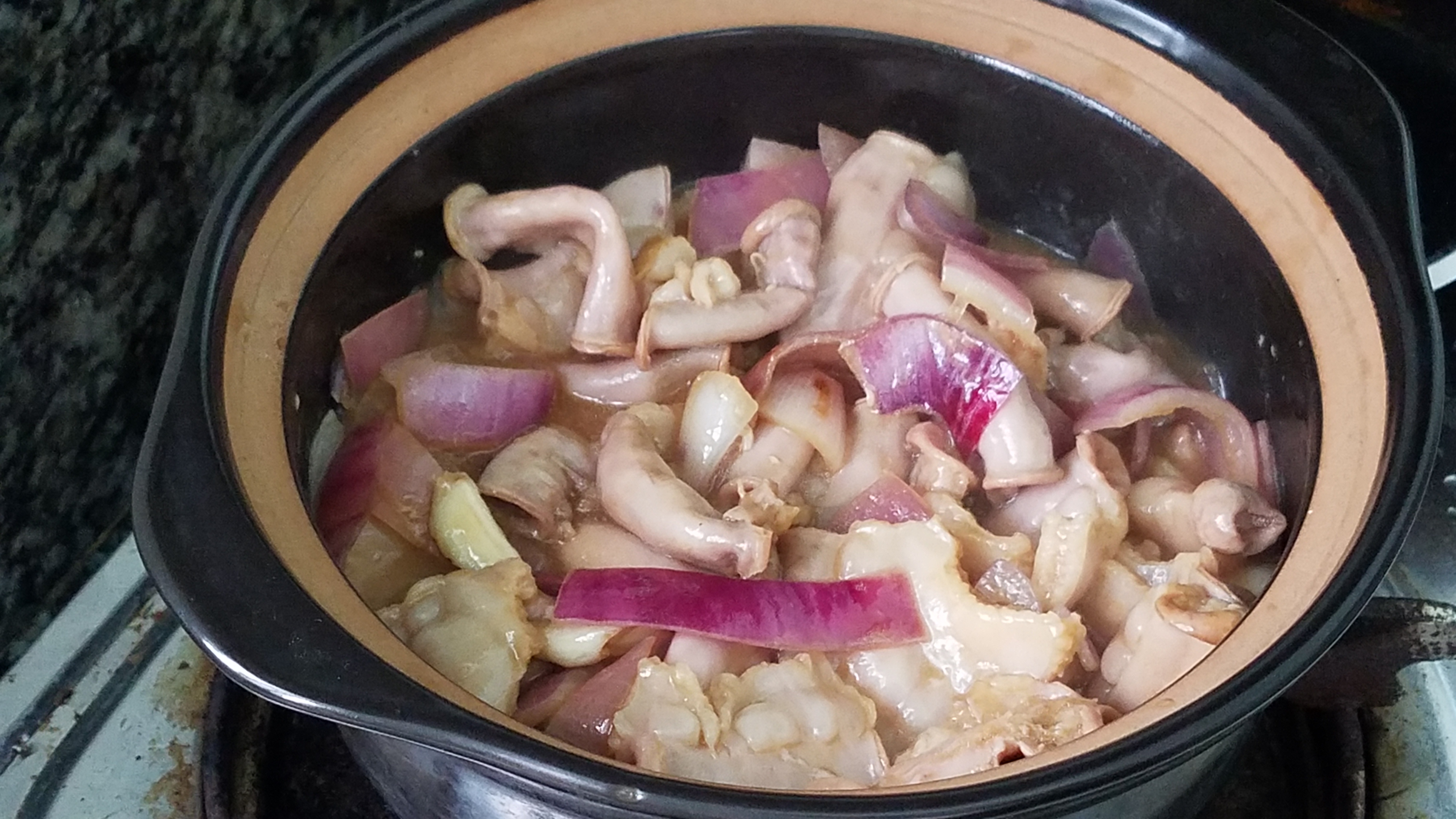 砂锅里倒进10块钱粉肠、原来这么好吃、家常菜做法、超简单