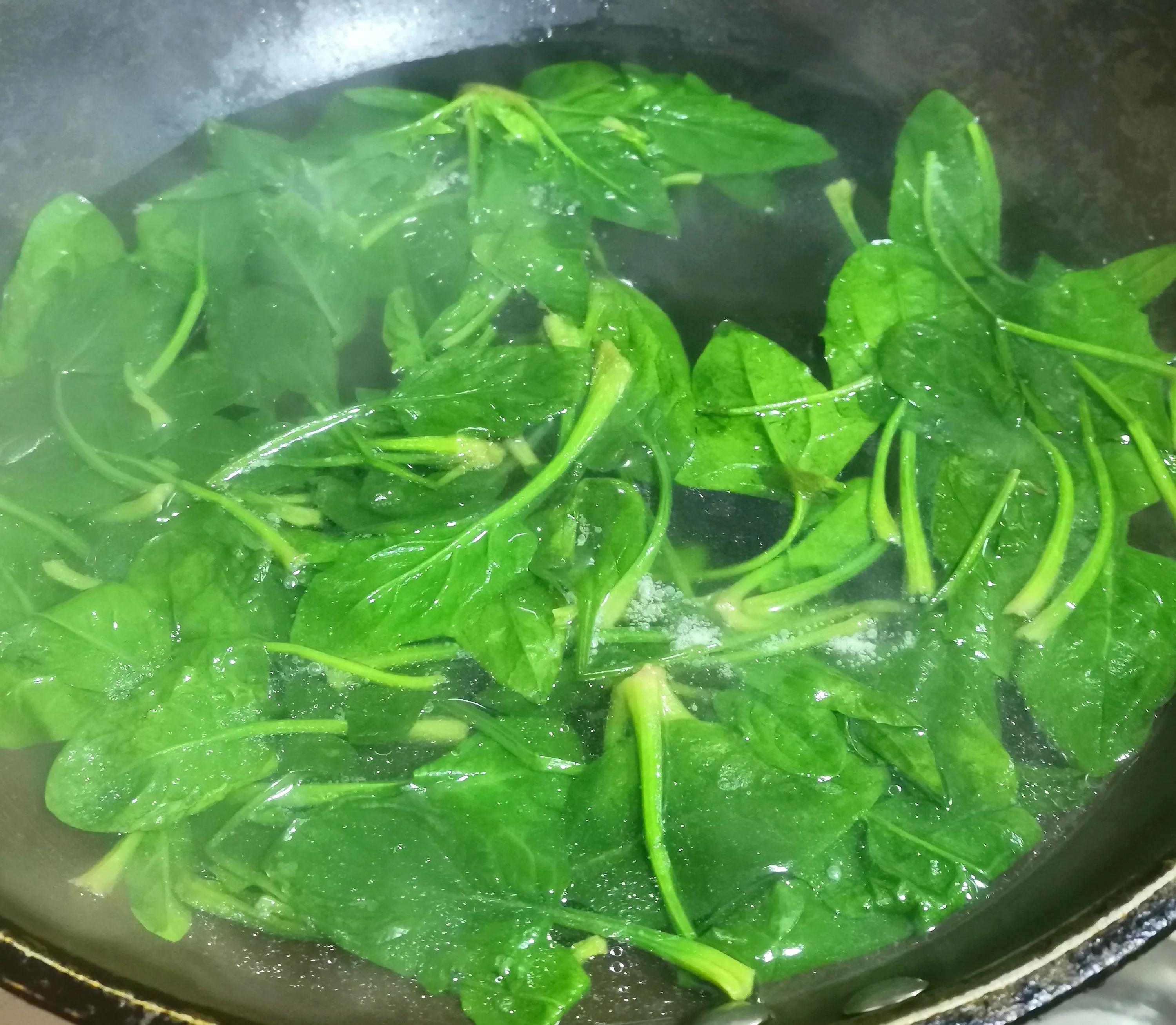 豆泡这样做，香气四溢，汤汁饱满，特别的下饭，十分钟就可出锅