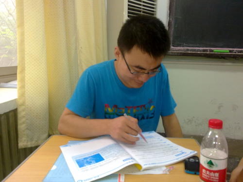 他是陕西高考状元，729分被清华录取，为何毕业却回家乡发展？