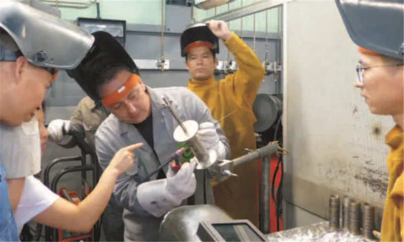对话·成都汽车职业技术学校