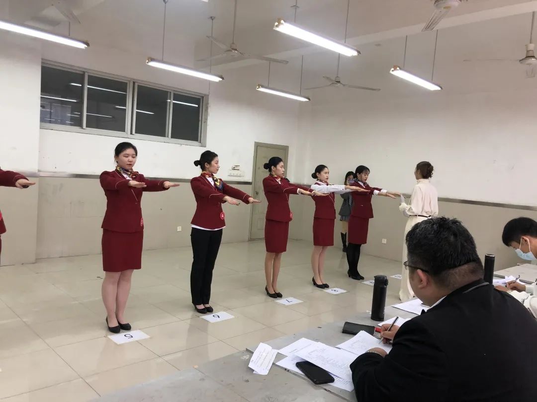 知云时代就业部来到湖北工业大学继续教育学院进行现场模拟面试