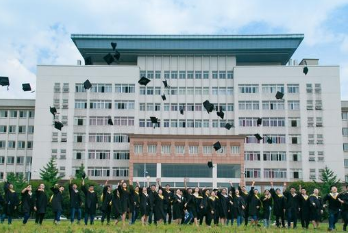东北“臭名远扬”的野鸡大学，毕业证一点没用，外地考生要谨慎