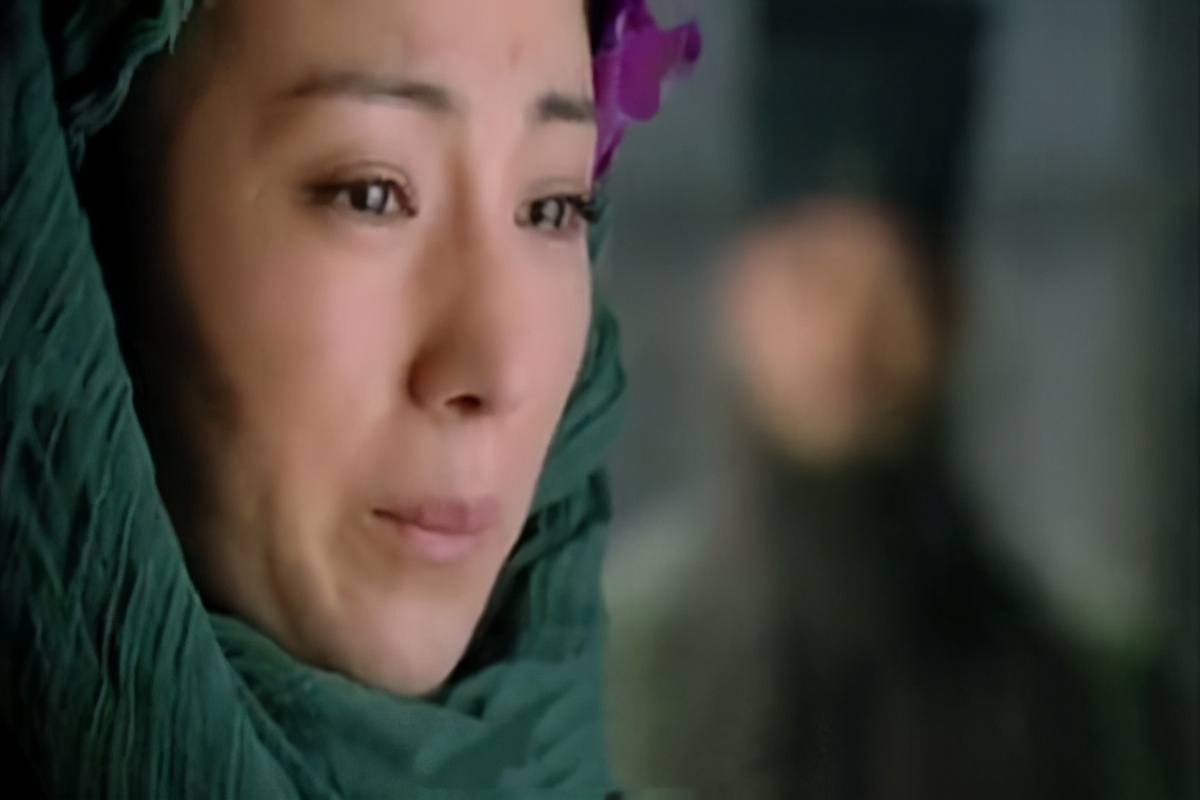 《水浒传》鲁智深，英雄难过美人关，荷尔蒙爆发拳打镇关西