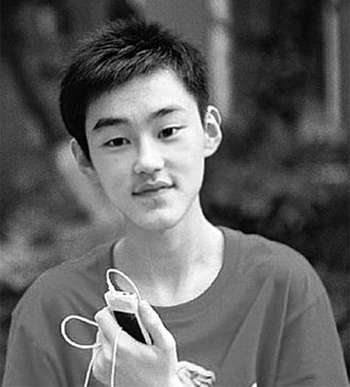 728分浙江省文科高考裸分状元，因他人加分没成全省第一