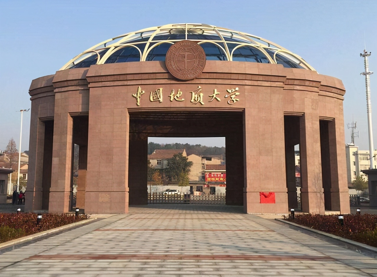 武汉高校：“一校一山头”，珞珈山、伏虎山、狮子山、马房山