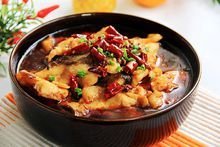 麻辣水煮鱼是川渝地区的一道色香味俱全的名肴，属于川菜或渝菜