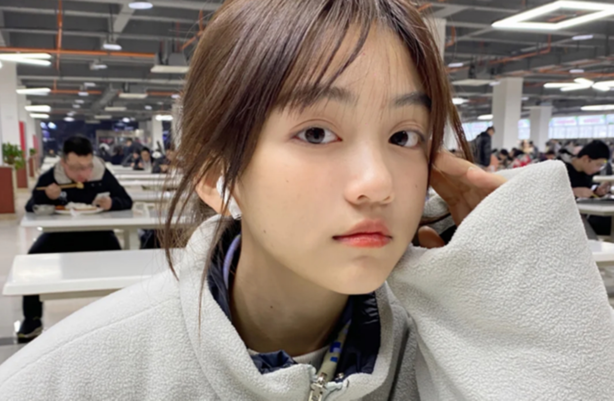 孩子估分720，母亲笑称“清华见”，却遭亲戚嘲讽：别得意太早