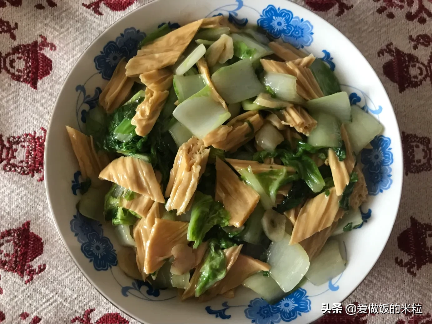 快菜炒腐竹，饭店的名菜在家做，成本低廉还好吃