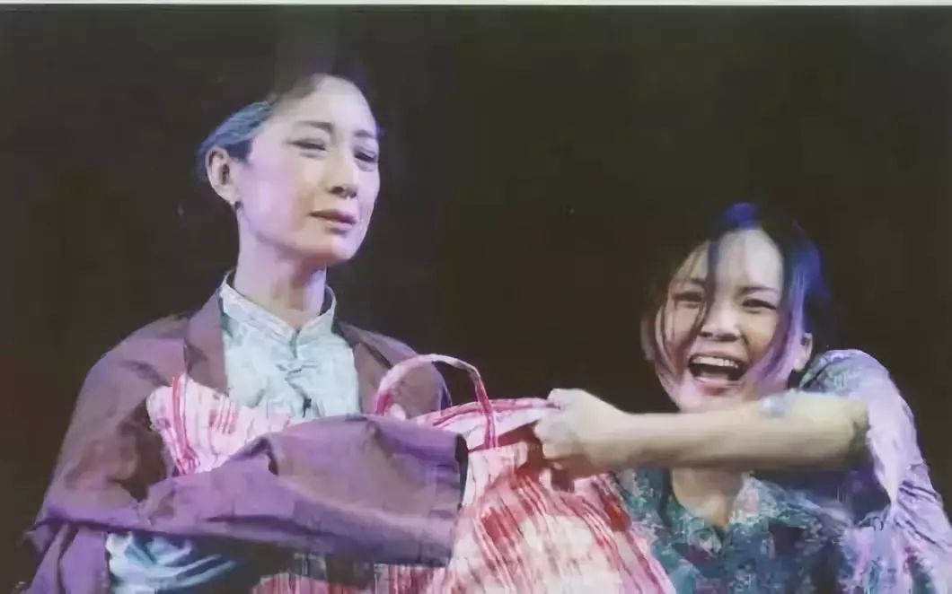 一等奖作品《我娘是个疯子》，读完泪流满面…