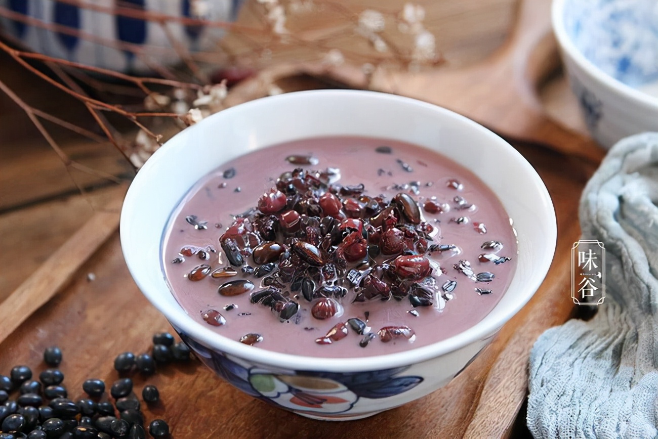 立冬过后，用这4种食材煮粥，软糯香甜还暖身，大人孩子都爱喝