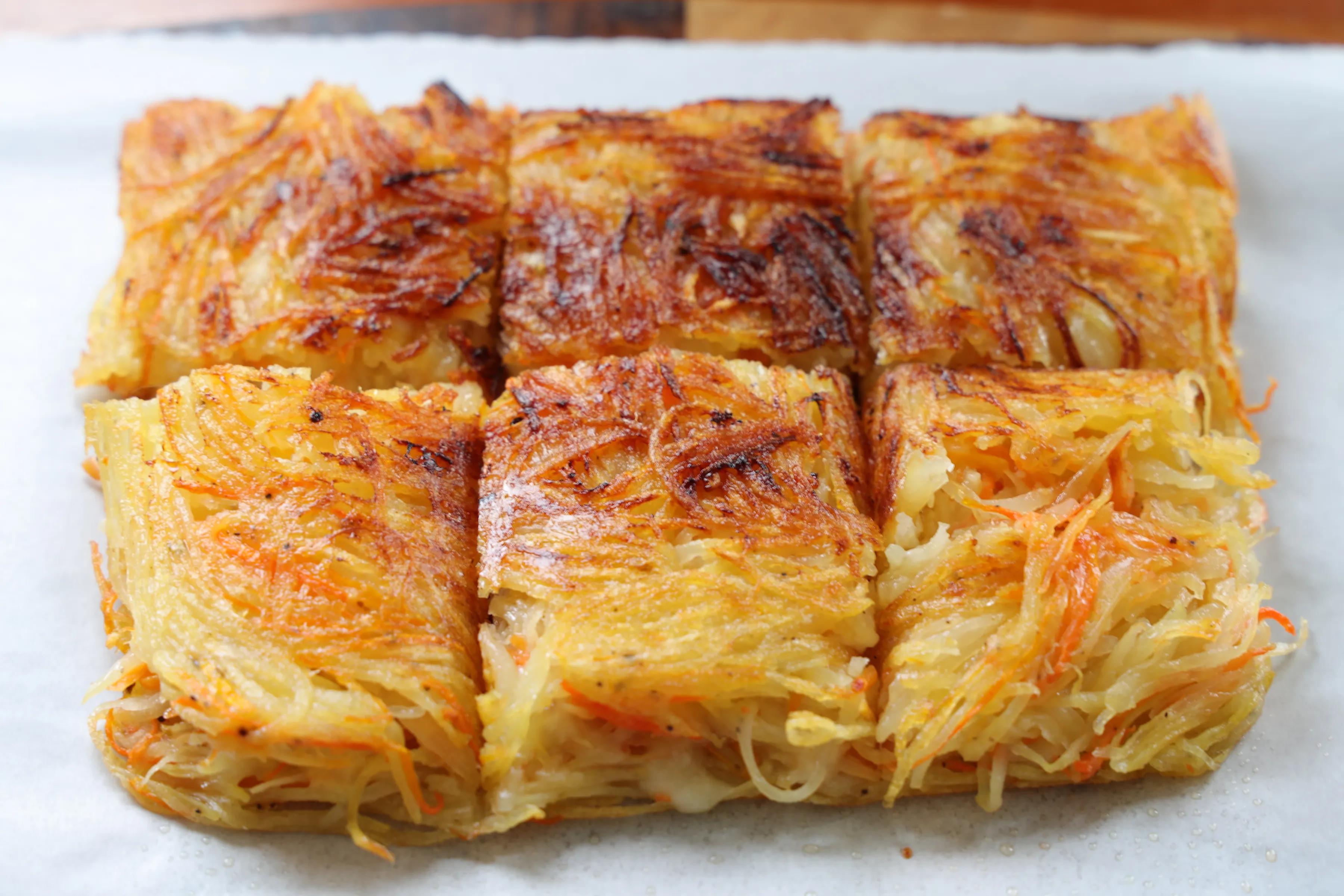 不用和面的懒人早餐，3个土豆就搞定了，好吃还拉丝