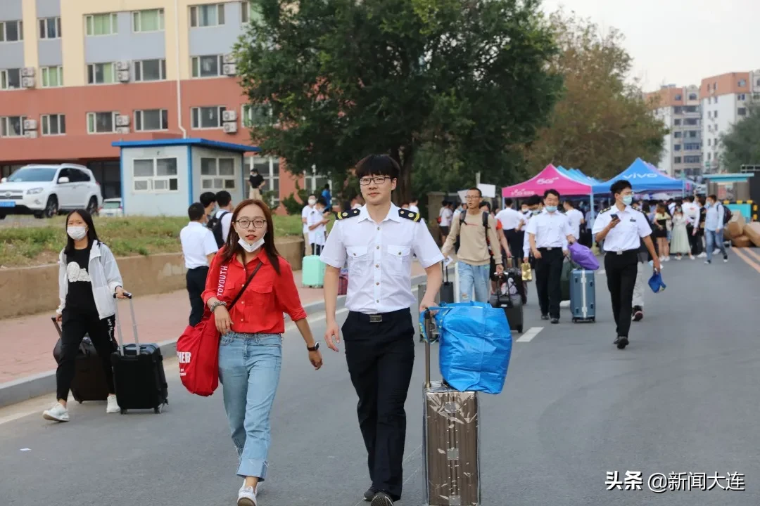 #大连头条#高校开学进行时！终于等到你