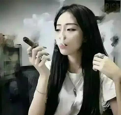 青你2又出小太妹?曝95后选手早恋还始乱终弃,未成年就画风社会