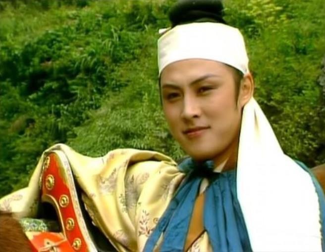 戏里颠倒众生，戏外专情一人？4位情史干净的男星，娱乐圈太稀缺