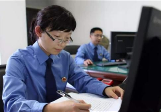 5类岗位从事业编改为合同工，福利待遇减半，难道铁饭碗不铁了？