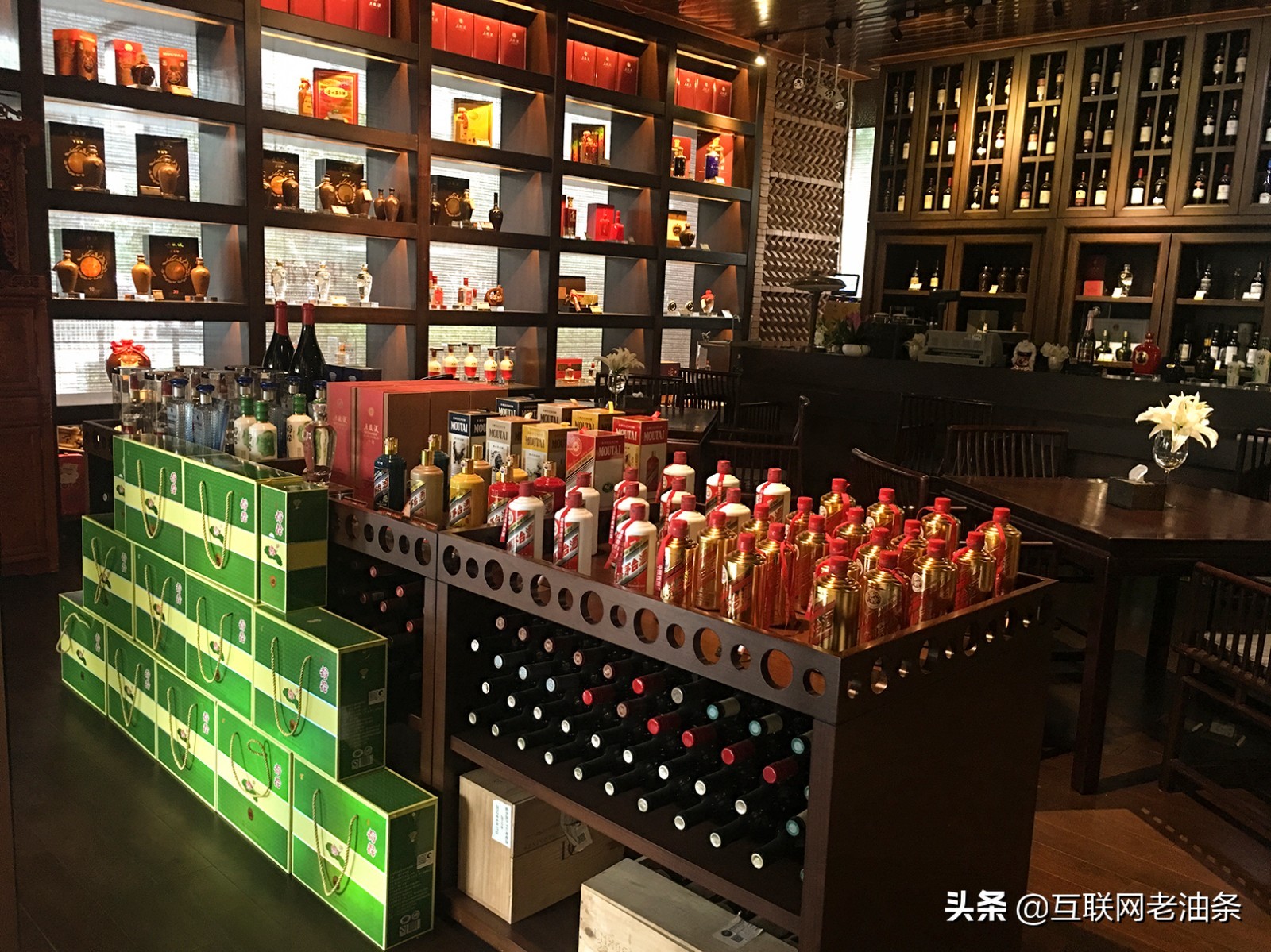 湖南出了一位“酒王”：旗下15家酒厂，2000多家酒行，身价210亿