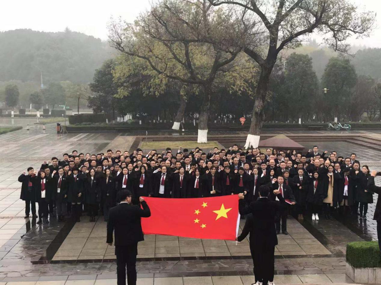 首个“宪法宣传周” 安徽律师庄严宣誓 郑重承诺