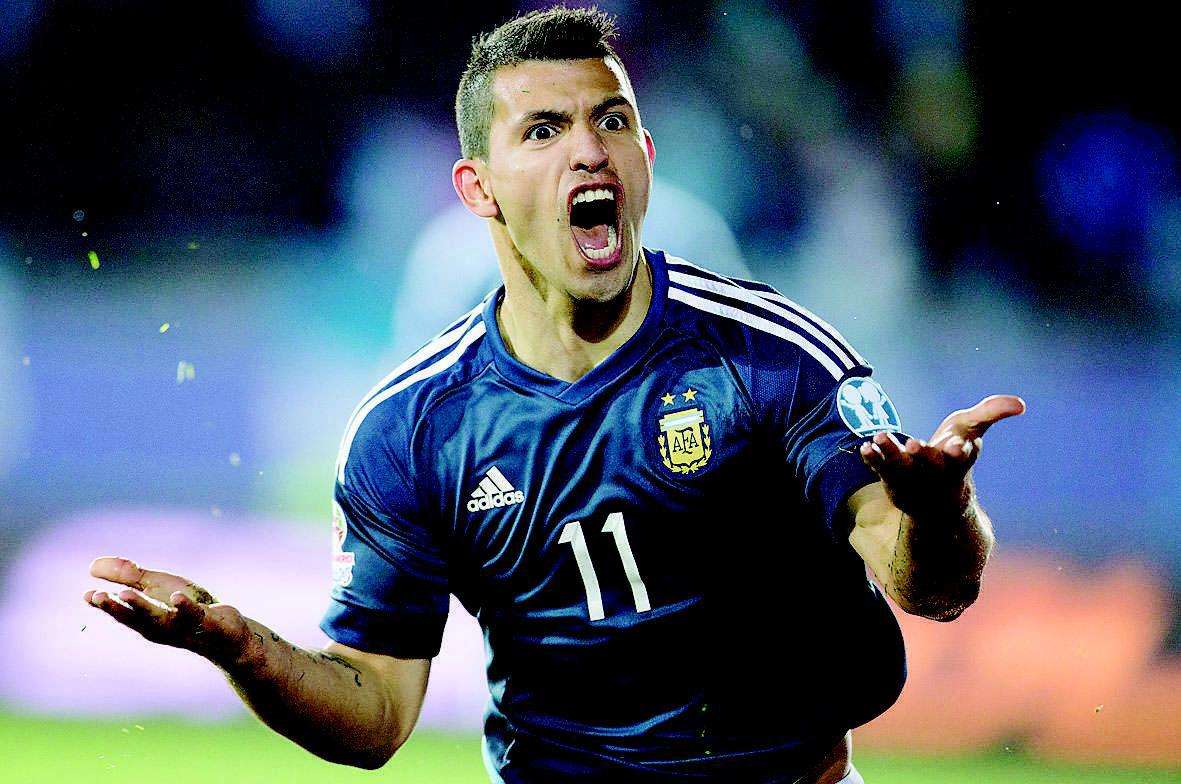 86年世界杯阿根廷阵容（阿根廷前锋金字塔：阿奎罗仅3档，巴蒂2档，两代球王联手制霸1档）