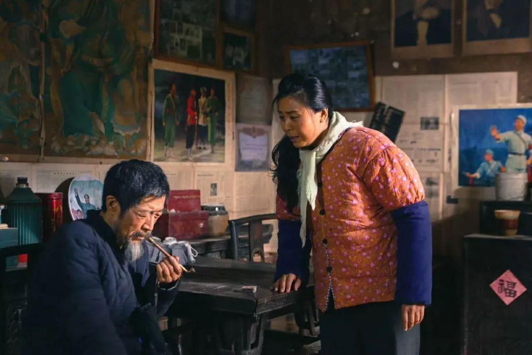 一部正能量电影《腊月正月》，颂扬了中华民族一诺千金的可贵品质