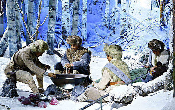 被日军俘虏后，战士亲手枪杀12名同志后自杀，用枪声发出绝密情报