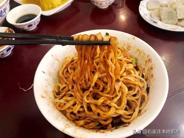 只卖一种食物却火了20年？石家庄这家店的东西你吃过没？