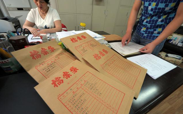 有种读研难叫“考得上念不起”，学费对考生是道坎，只能绕道走