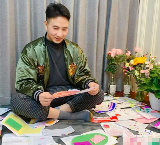 保姆纵火案过去4年，林爸爸宣布再婚喜得千金，评论区却炸锅了