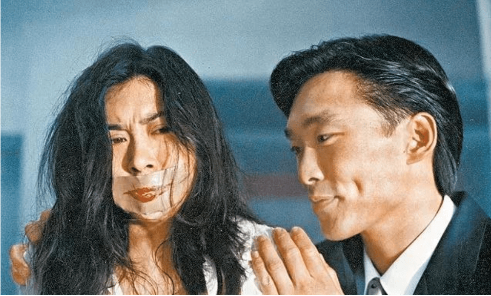 这部电影也让郑浩南有机会展露自己的大好身材,让他获得了不少关注