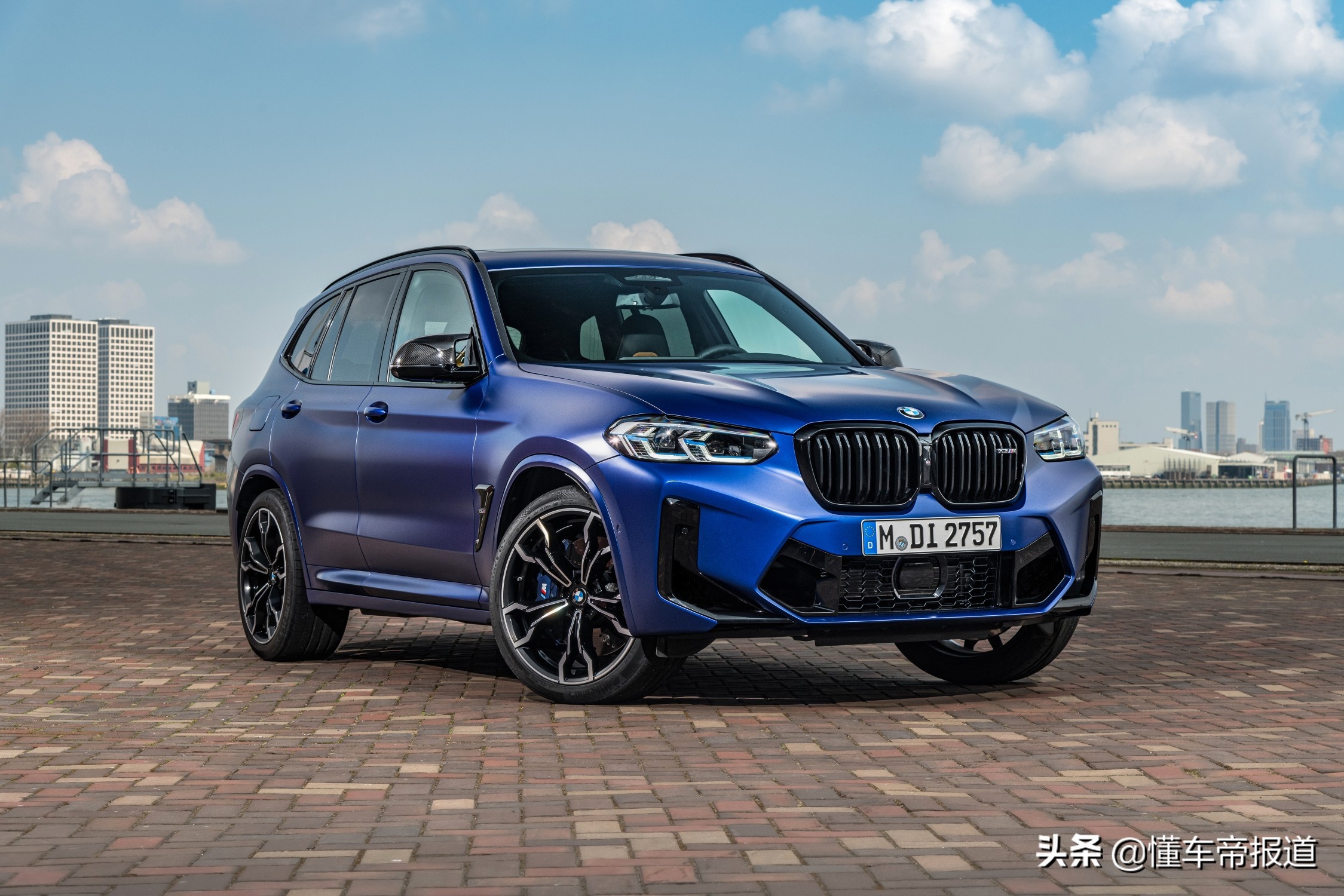新车 </p><p>　　 3.8秒破百媲美性能跑车！新款宝马X3 M、X4 M雷霆版官方发布
