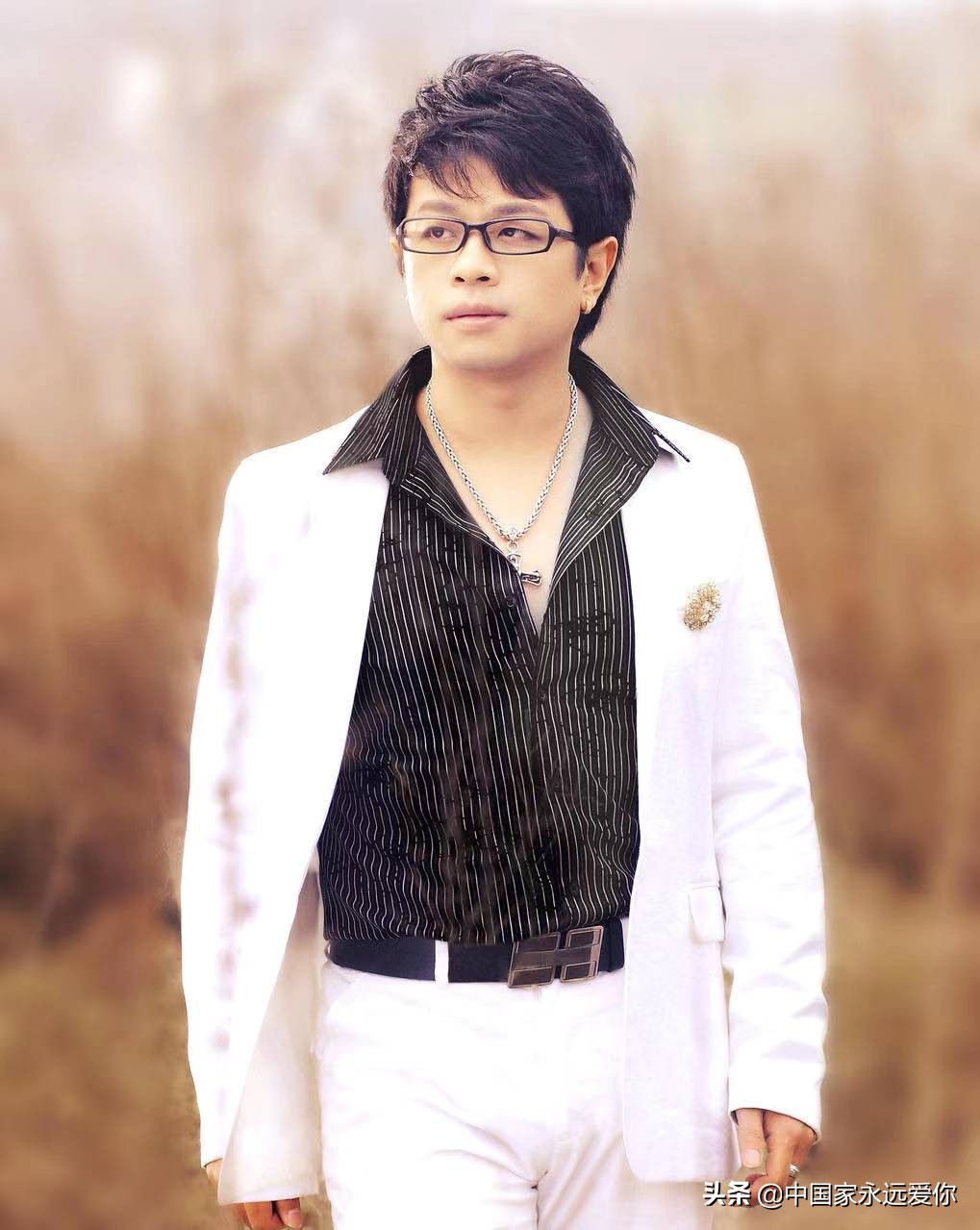 王强：秋天不回来