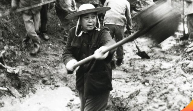 前身二汽,筹建过程坎坷,项目被停建:东风汽车这段历史你想听吗？