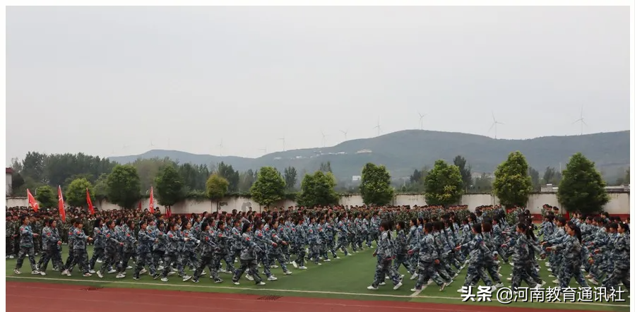 再见了 6天的迷彩青春！河南省医药卫生学校2021级新生军训汇演完美落幕