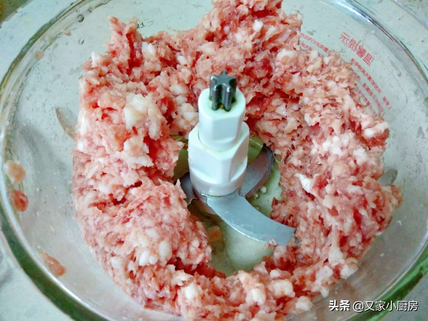 萝卜馅饺子好吃，调馅是关键，分享我家秘制调馅法，出锅鲜美多汁