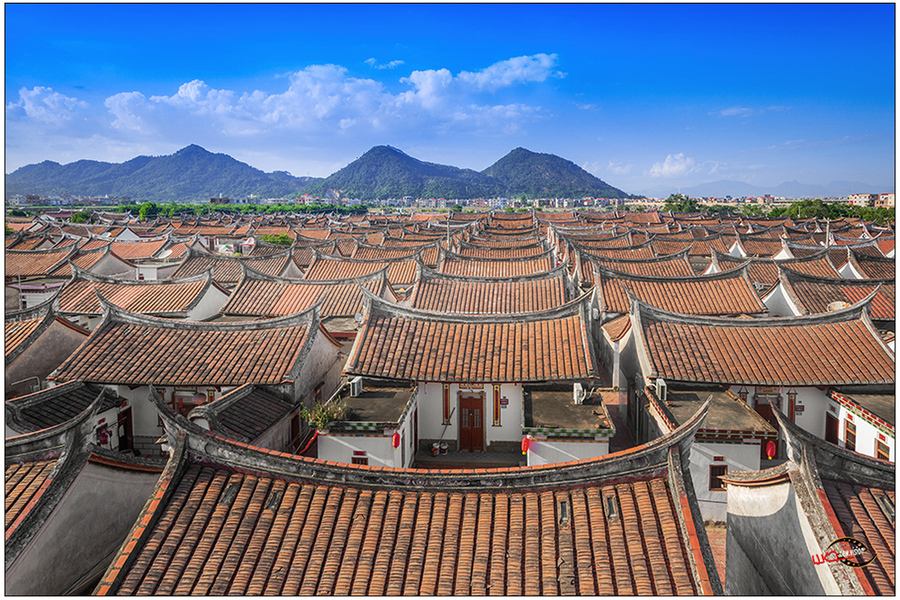 龙海市(古属漳州府龙溪县,海澄县)位于福建省漳州市九龙江出海口.