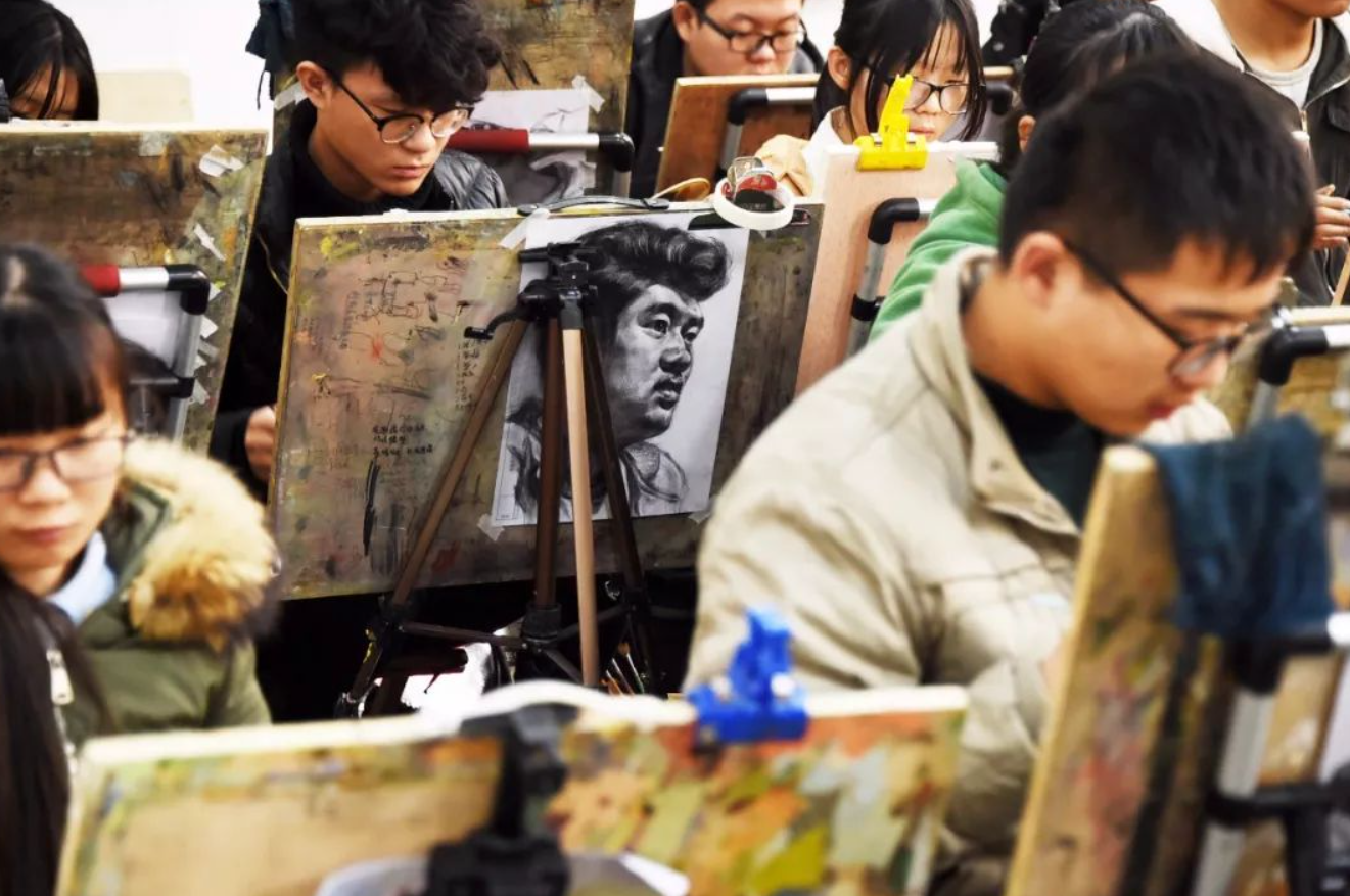 名校梦恐破碎，多所985高校发通知，暂停高水平艺术团招生