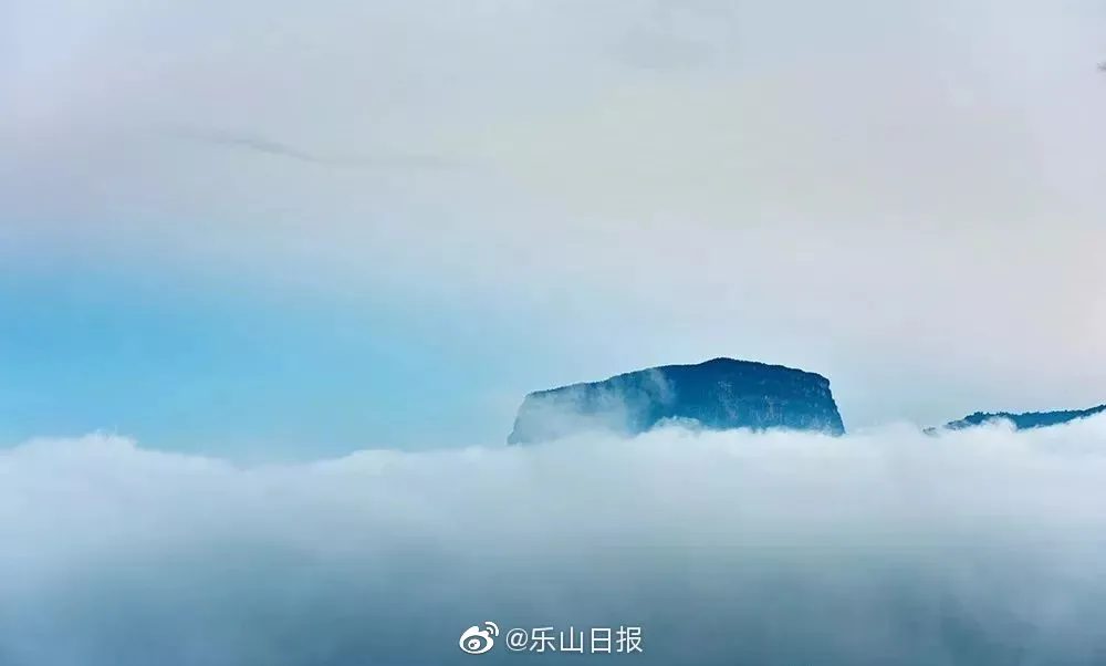 不收门票的世界级风景！赏万亩夏花、观云海日出…成都2天耍来回