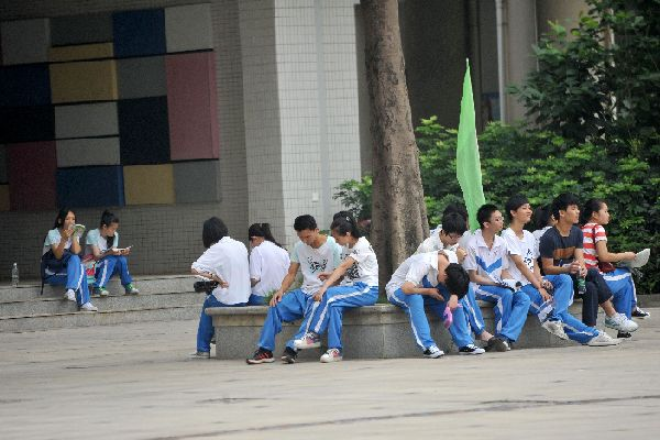 四川专科提前批发榜，警校收分超二本，定向士官收分低至150分