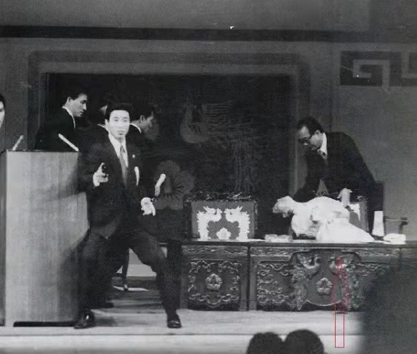 朴槿惠：当总统仅4年却入狱22年，妹妹朴槿令曾是她最大绊脚石