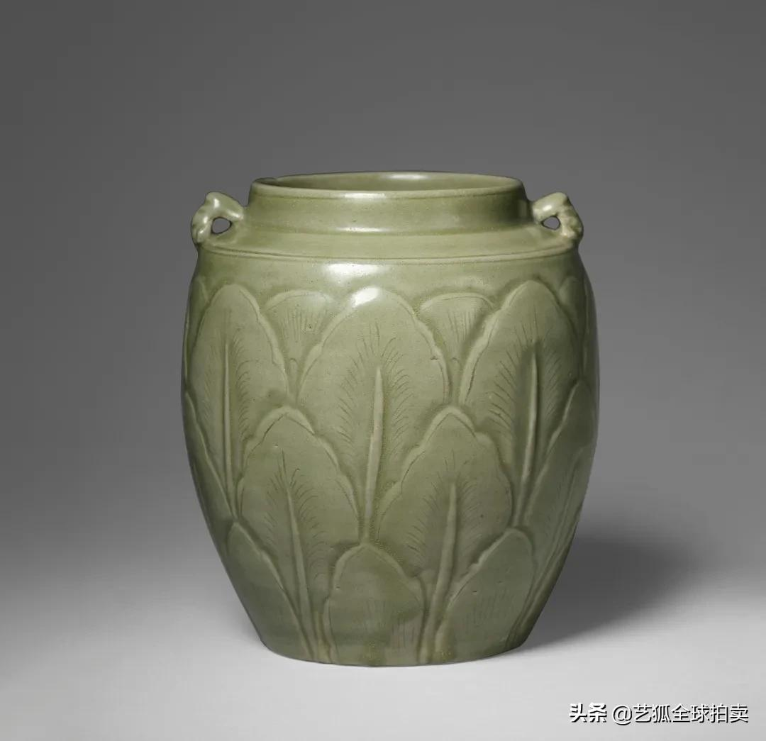 精选拍品|明正德青花海水江崖龙纹大罐