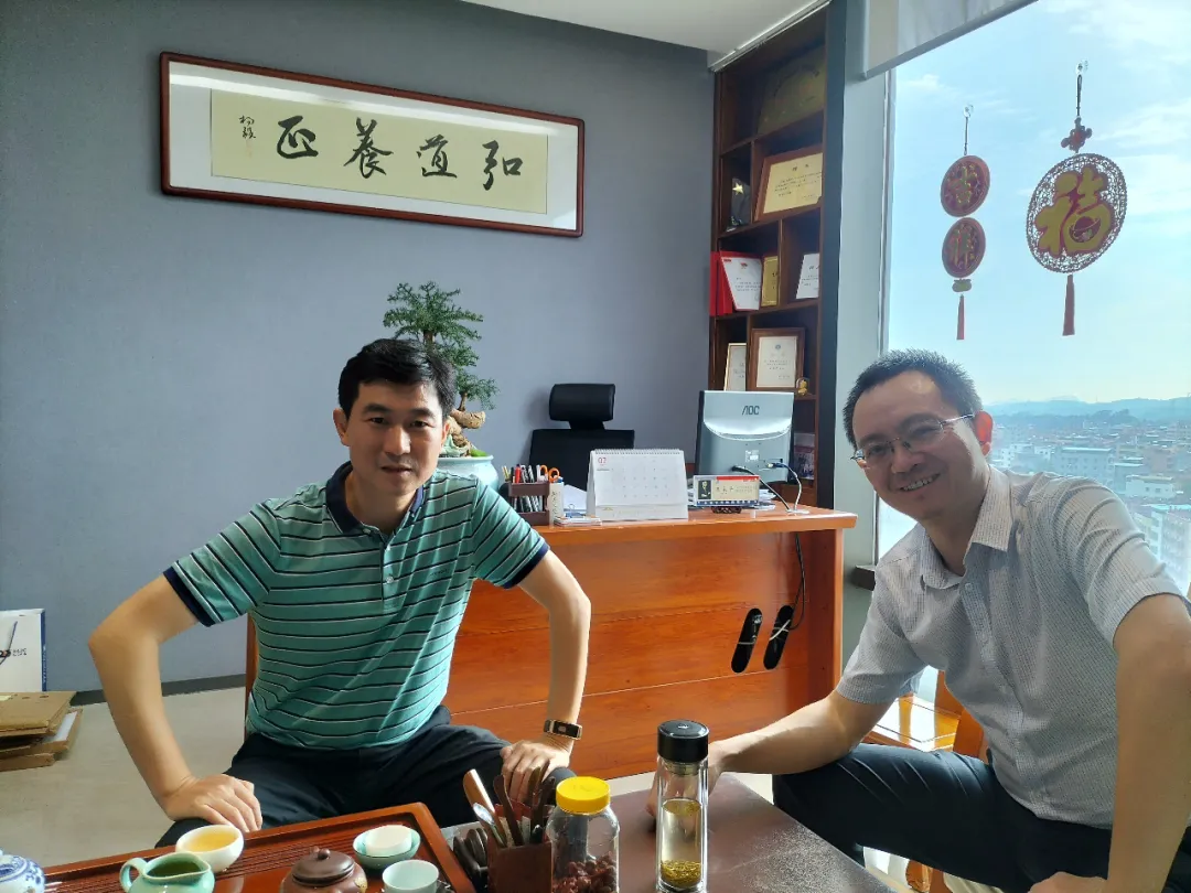 律师的社会阶层分析