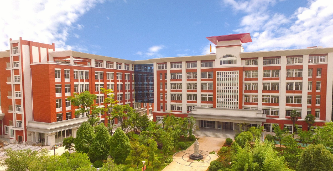 云南“令人惊艳”的高中，一本升学率达92.16%，其中15人考上清北