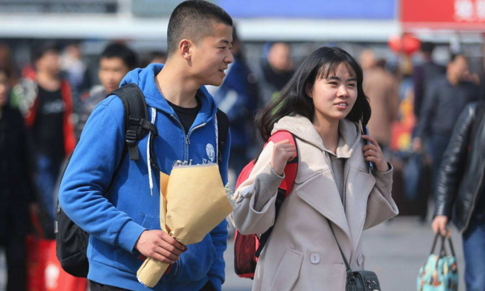 职业技术学院，与“高等专科学校”有区别，学生别等毕业后才知道