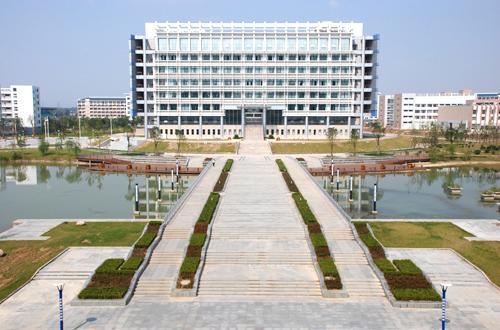 安徽最强财经大学，曾经南财在他面前就是小弟弟！如今却发展迟滞