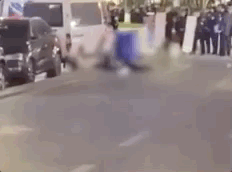 “就算赔一两百万，我女儿能回来吗”，重庆被砸高三女生父母做了这个决定