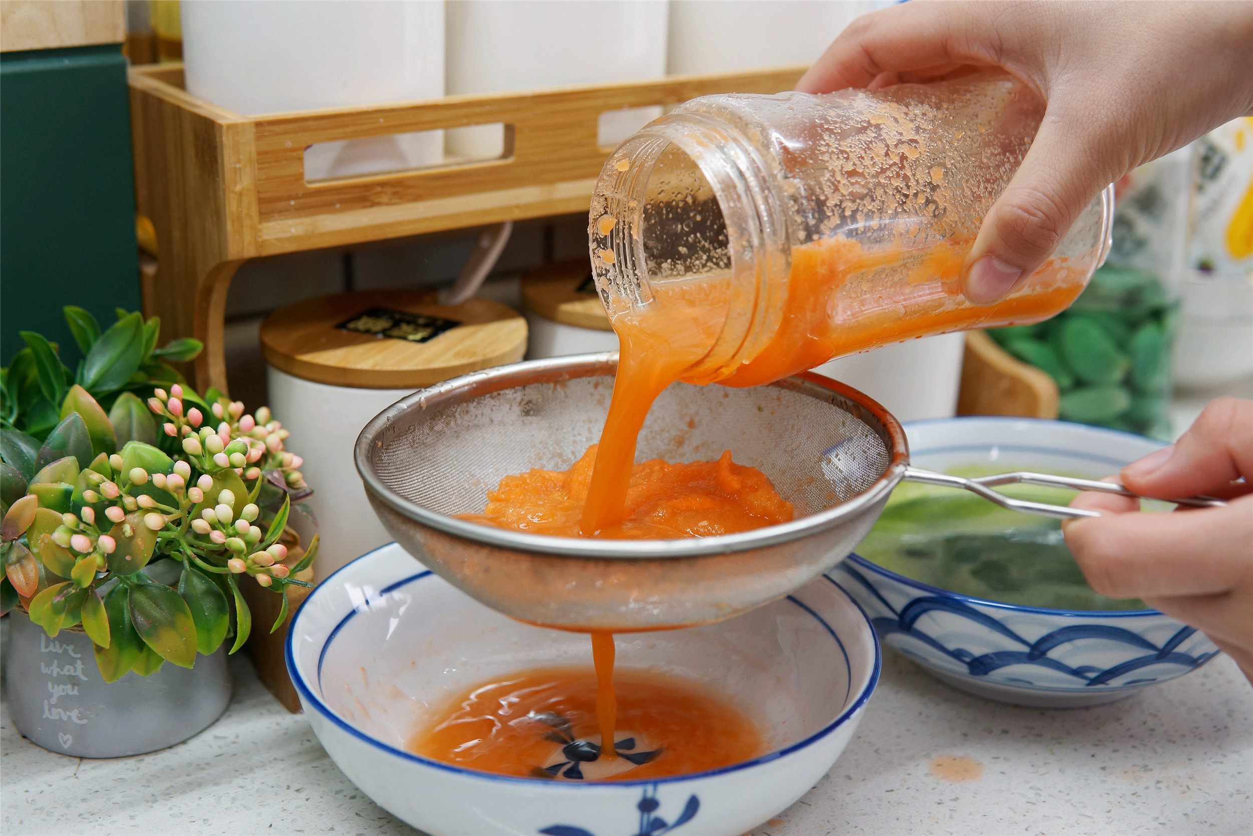 冬至包饺子时，顺手包几个“玫瑰花”，好吃又喜庆，很讨家人喜欢