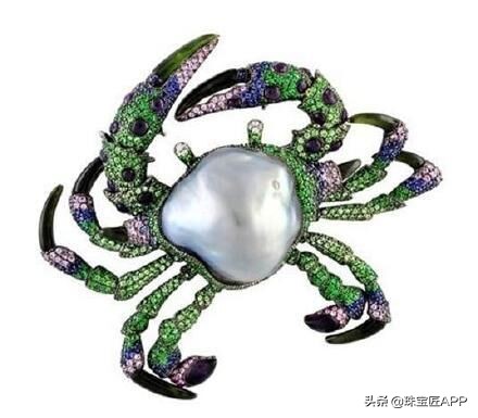 巨蟹座适合的水晶(星座珠宝 | 活捉一堆小螃蟹？18款巨蟹座珠宝大盘点)