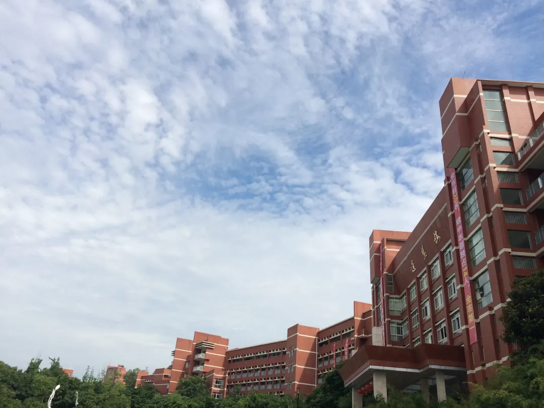 读高中选绵阳？还是选成都？成绵两地高中对比，看看如何选择