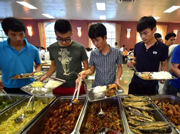 清华大学生的伙食有多好？网友馋得直流口水，味道好价格还便宜