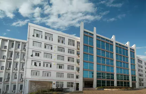 湖南大学附属中学（长沙城区小升初可以择校的公办学校）