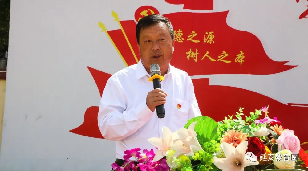 歌飞扬舞蹁跹，780名少年把她深情赞颂！